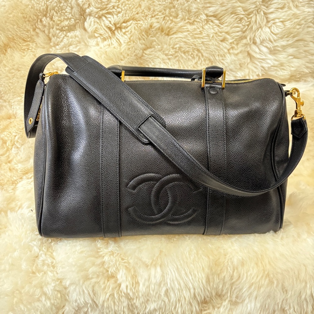 Vintage 💯 Authentic Chanel Black Leather Duffel Bag